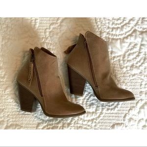 ❁∙Brown American Eagle Booties∙❁